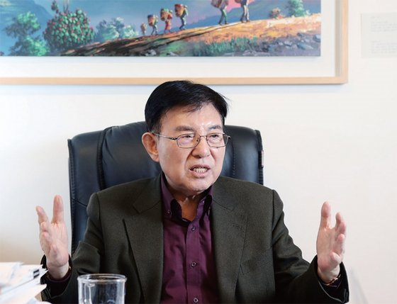 김덕룡 전 민주평통 수석부의장은 ’분열된 보수는 영원히 설움받는 야당이 될 수밖에 없다“라고 말했다.